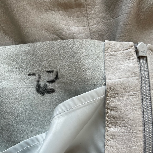 NWT By MALENE BIRGER Gray Embossed Leather Pencil Skirt - Picture 11 of 14